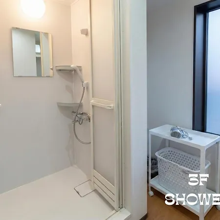 Meme Villa 5Br - 3 Separate Toilets & 3 Showers - 10Gbps Wifi-3